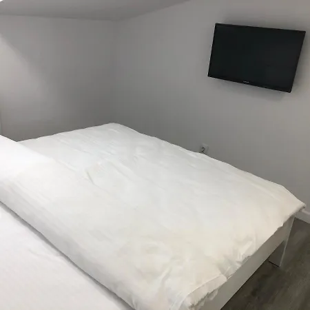 Inner Courtyard By Bliss Hotel Bucureşti
