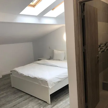 Inner Courtyard By Bliss Otel